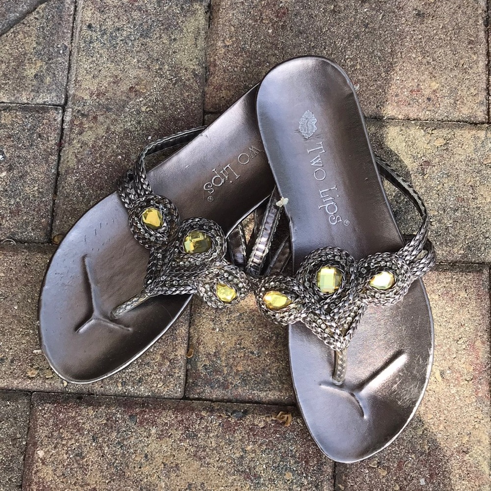 Woman’s “Two Lips” sandals
